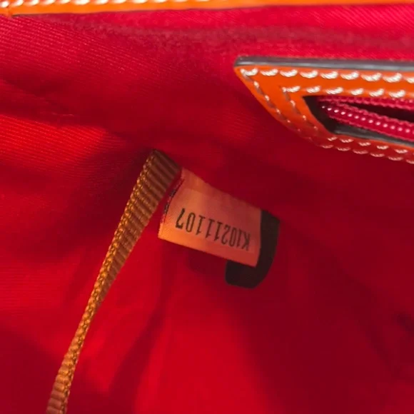 Firm Dooney & Bourke Vibrant Orange Tote - Picture 6 of 11